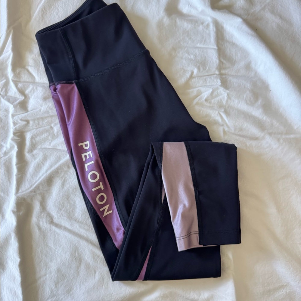 Peloton Women's Leggings - Black and Purple
